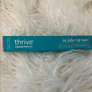 thrive causemetics Lip Filler Lip Liner - Teal Packaging